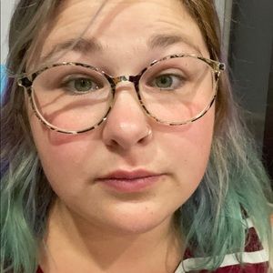 Meet your Posher, Alison